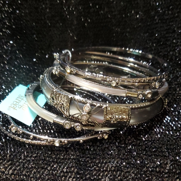 Spring Street Jewelry - Spring Street Silver and Black Bracelet Set